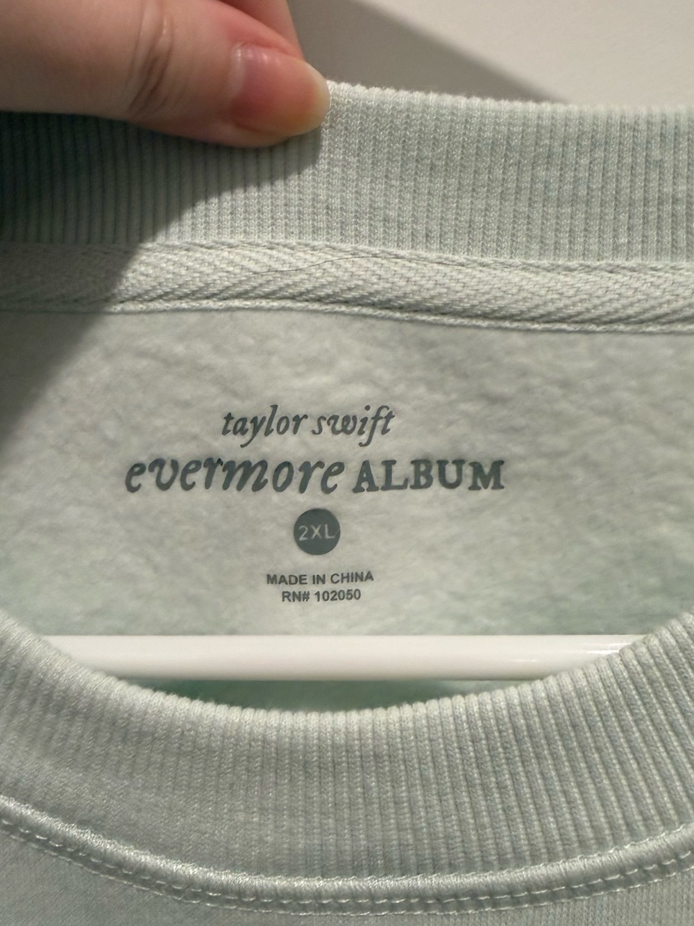 Taylor Swift - Evermore / Ivy Crewneck, 2XL - Picture 3 of 5